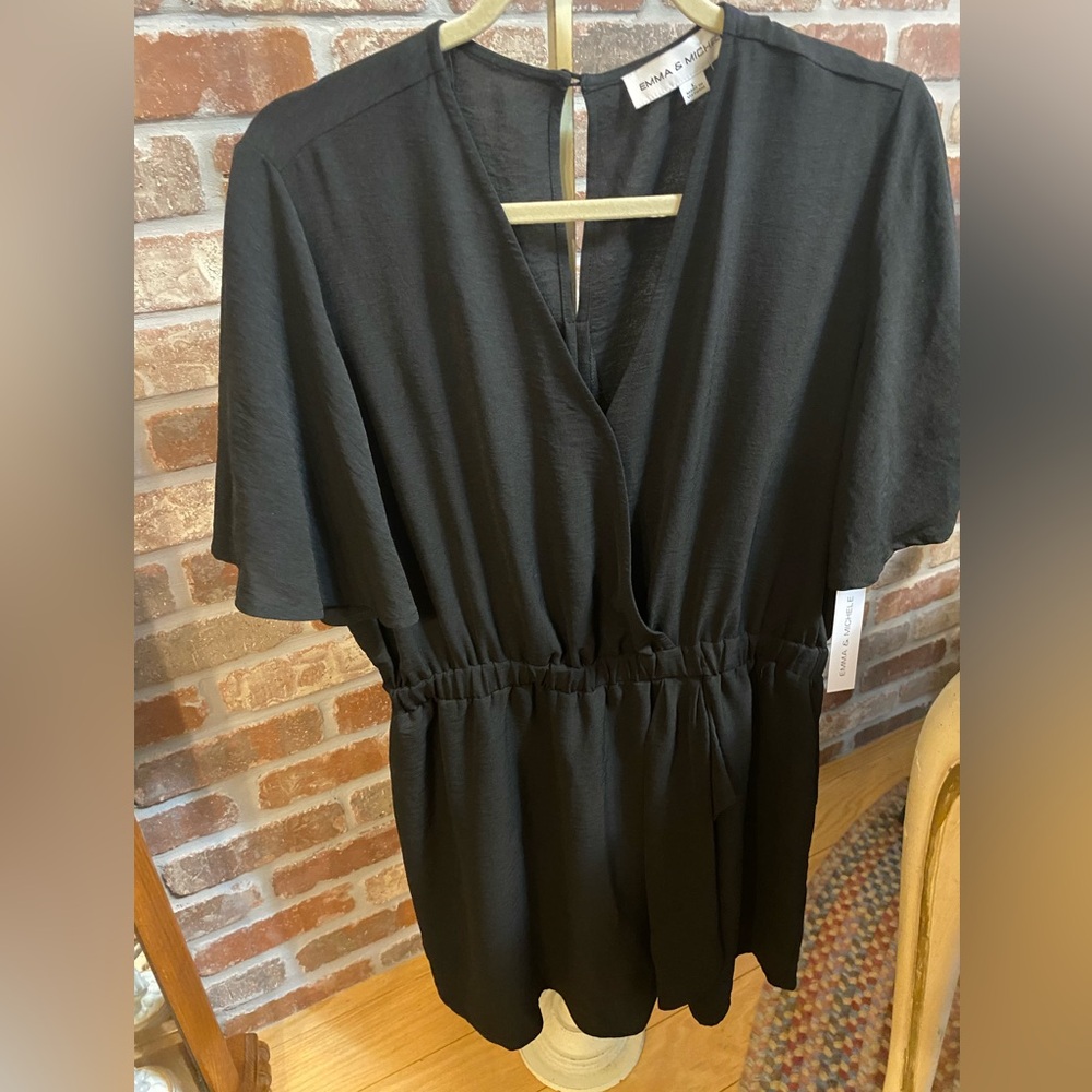 NWT Emma & Michele shorts romper Size L